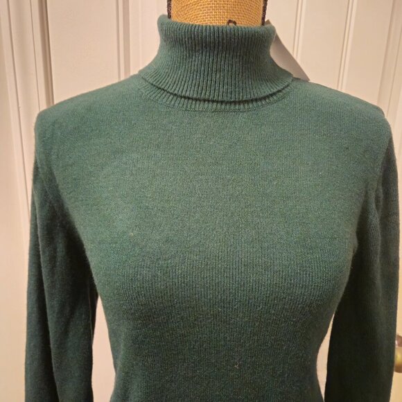 Baltic Born/Sugarlips Nielsen Turtleneck Sweater Emerald Green Size M NWT - Picture 6 of 11